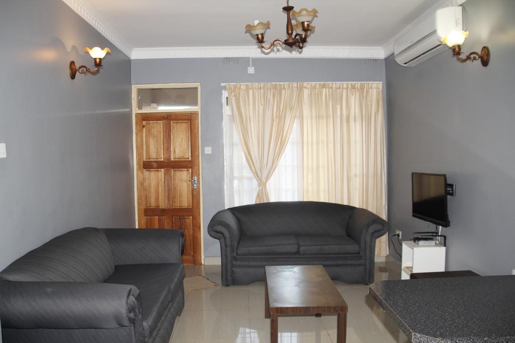 Asante Apartments ليفينغستون المظهر الخارجي الصورة